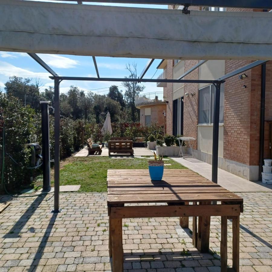 Trilocale Nr 8 Apartment Calambrone Exterior photo